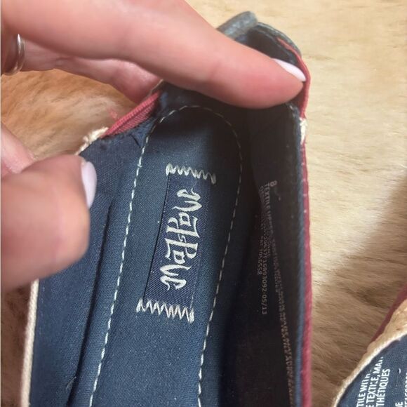 Mad Love Red and Blue Flats - Picture 2 of 6